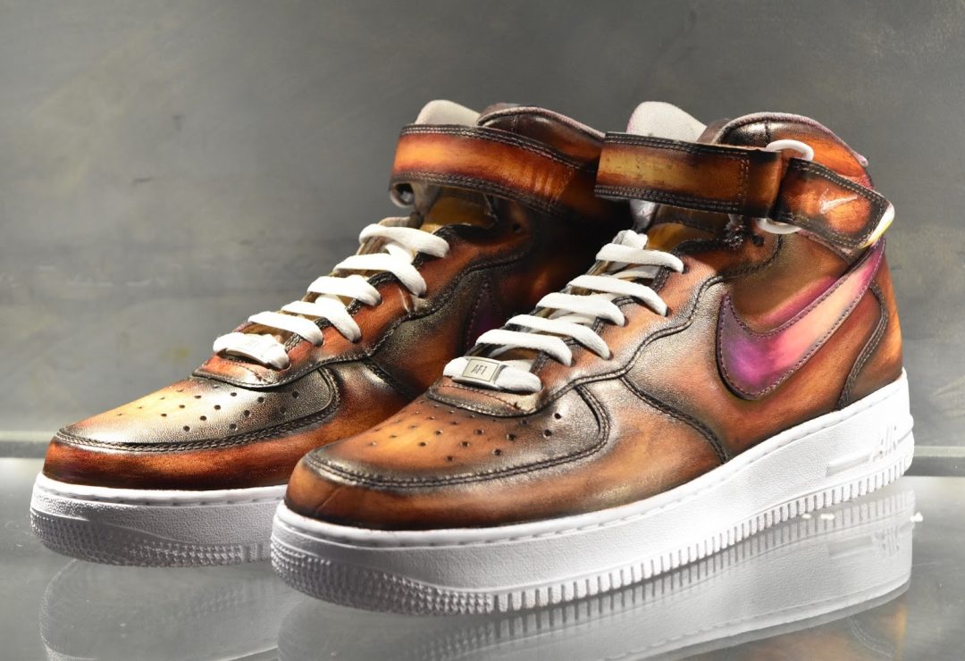 Nike Air Force One Patine crème brulée, flèche rouge dégradé jaune