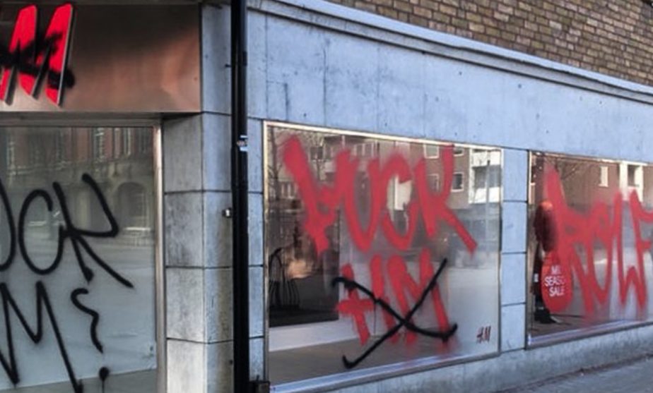 Guerre H&M Street art